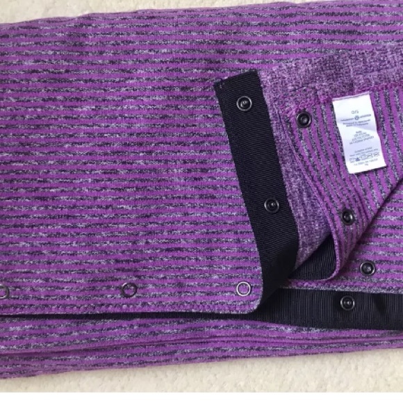🍒LULULEMON VINYASA SCARF Ultra Violet/Purple Pink - Convertible!! - Picture 2 of 4
